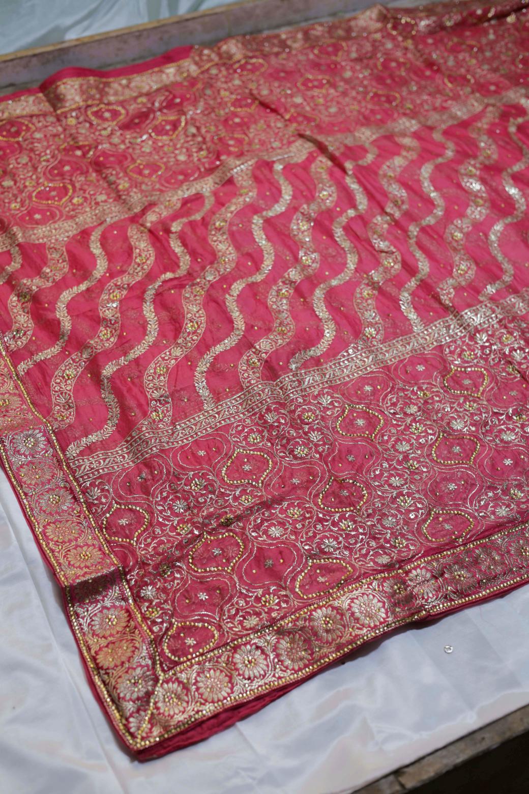 GAJRI COLOUR PURE KIMKHAB BANARASI GHARARA