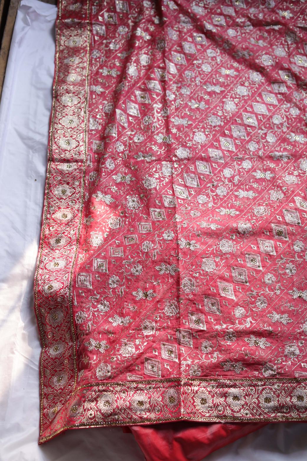 GAJRI COLOUR PURE KIMKHAB BANARASI GHARARA