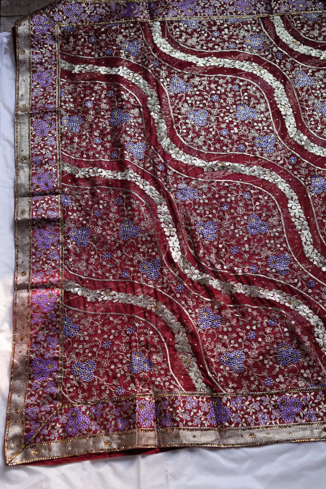 MAROON COLOUR WITH PURPLE COLOR MEENAKARI DESIGN PURE KIMKHAB BANARASI GHARARA