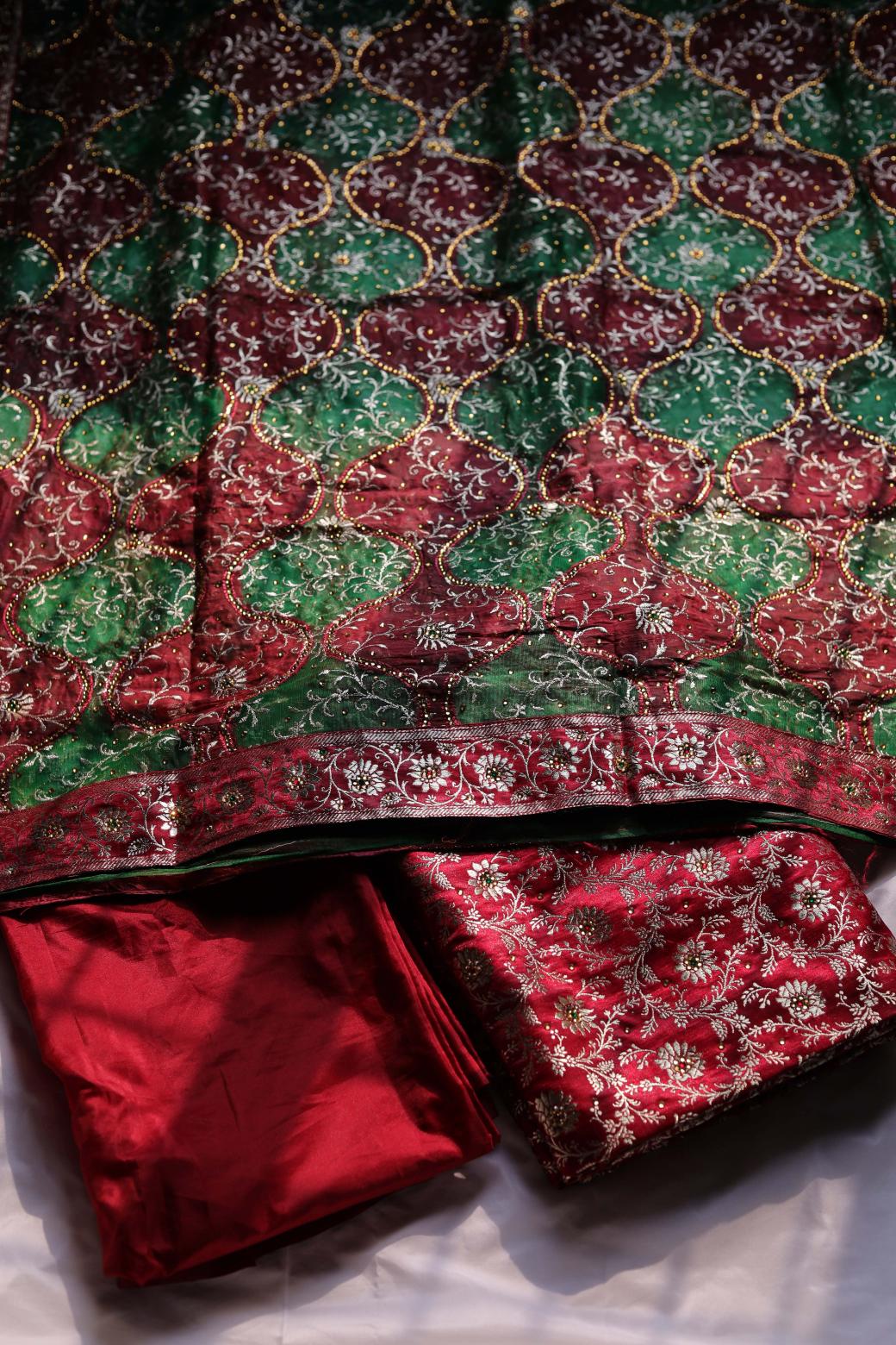 RED AND GREEN CONTRAST COLOUR PURE KIMKHAB BANARASI GHARARA